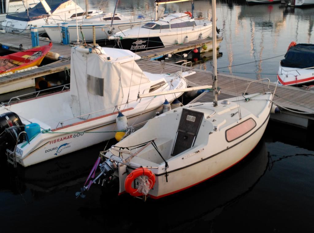 Vrs - Low Cost Beach Boat Hotel Leca da Palmeira Exterior photo